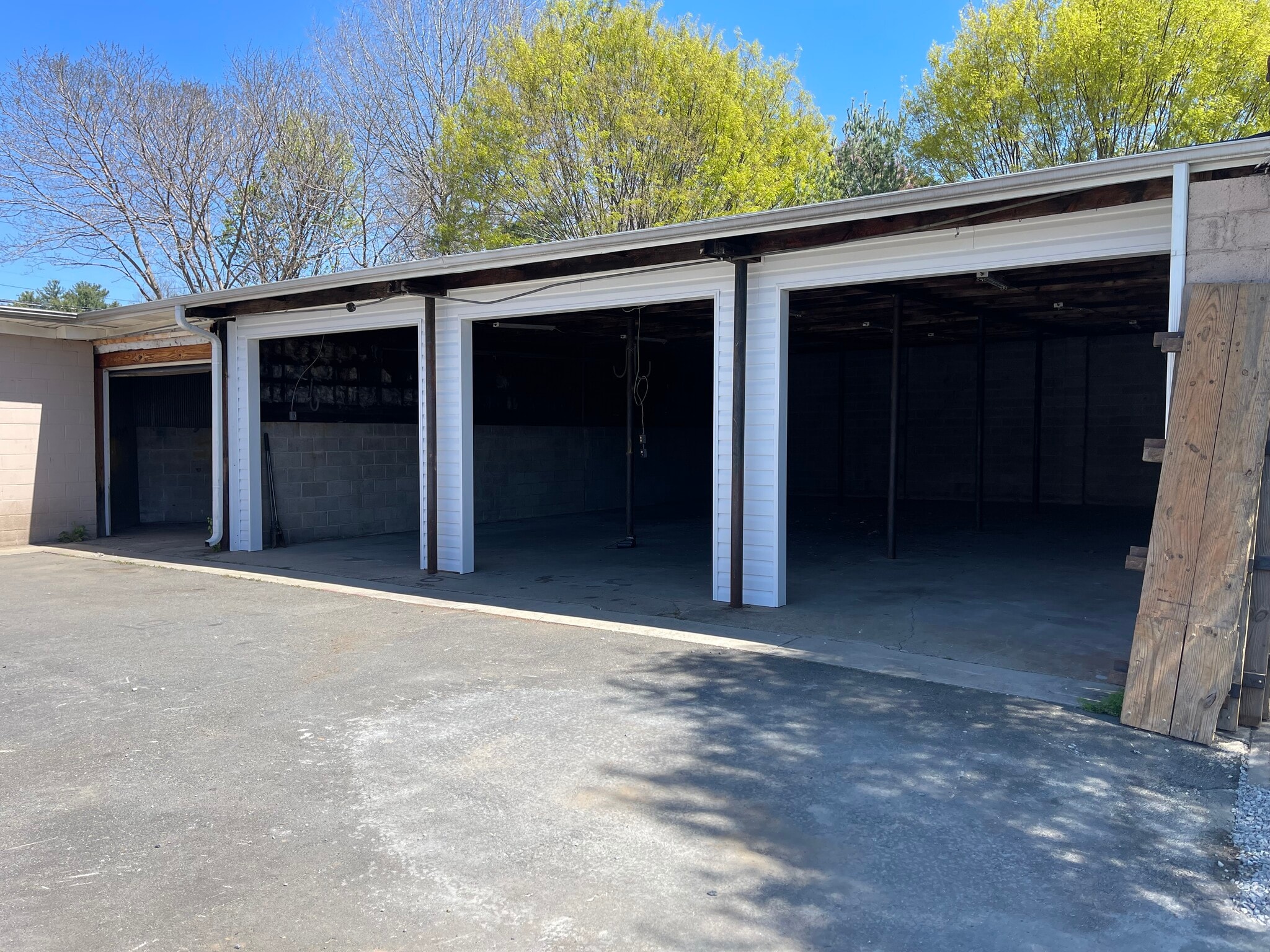 2101 Sunnyside Ave, Winston-Salem, NC for sale Building Photo- Image 1 of 7