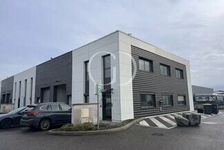 Plus de détails pour 10 E Rue Jacquard, Chassieu - Local d'activités à louer
