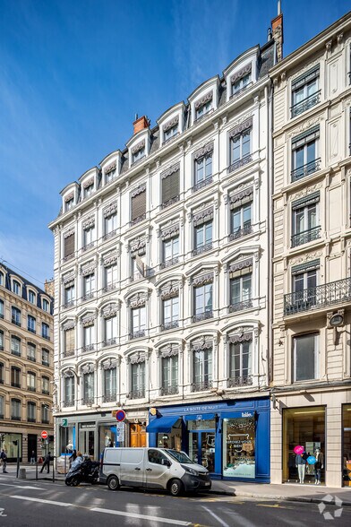 54 Rue Président Edouard Herriot, Lyon à louer - Photo du bâtiment - Image 2 de 4