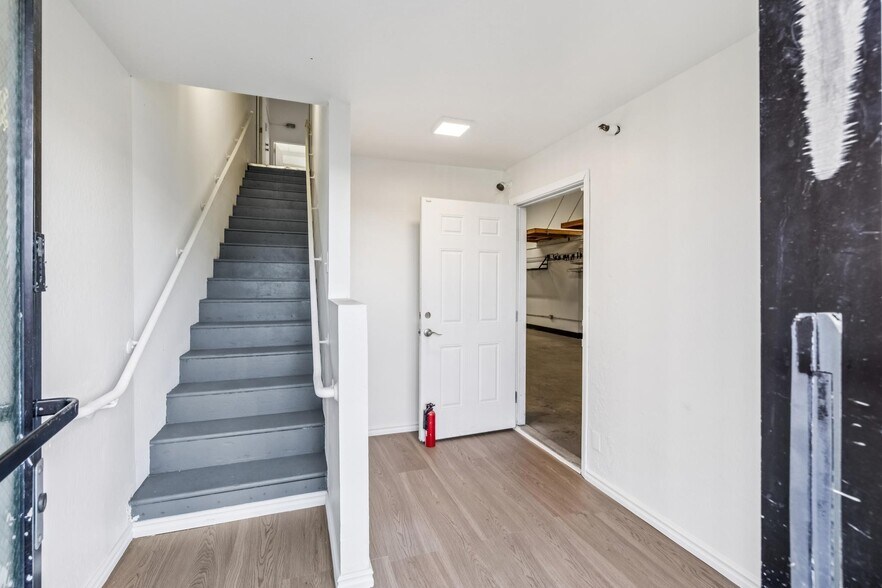 2250 Jerrold Ave, San Francisco, CA à vendre - Photo intérieure - Image 3 de 29