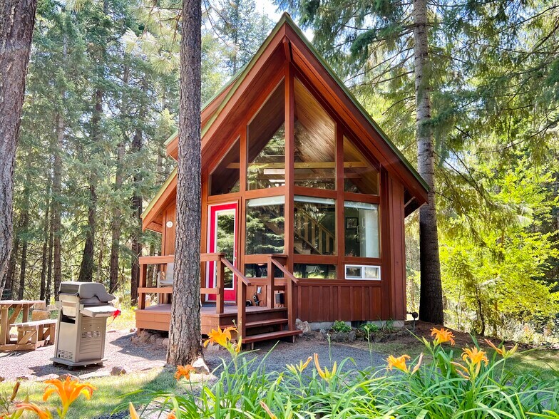 2291 Highway 141, Trout Lake, WA à vendre - Photo du bâtiment - Image 1 de 73