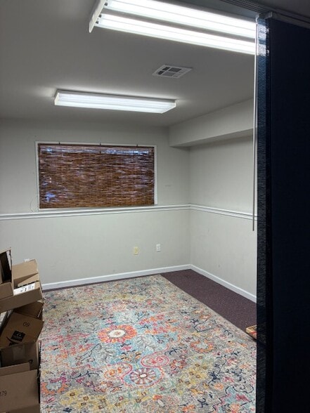 2 Commerce Ct, Wappingers Falls, NY for lease - Building Photo - Image 3 of 4