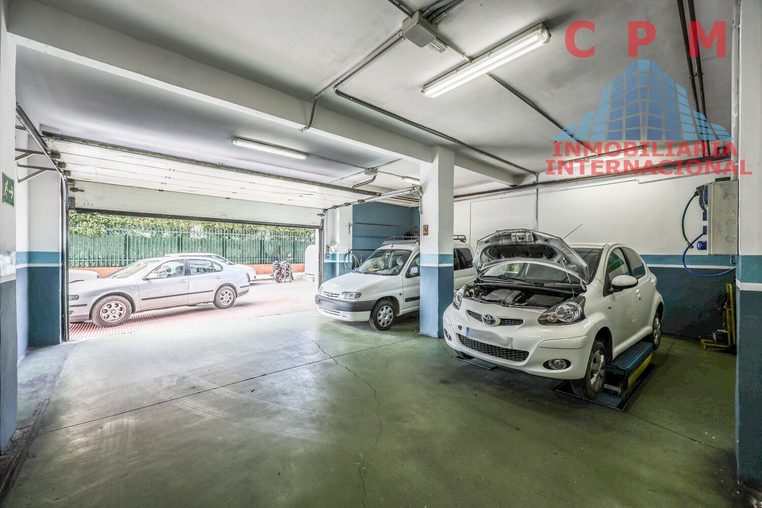 Multifamily in Alcorcón, Madrid for sale Primary Photo- Image 1 of 3