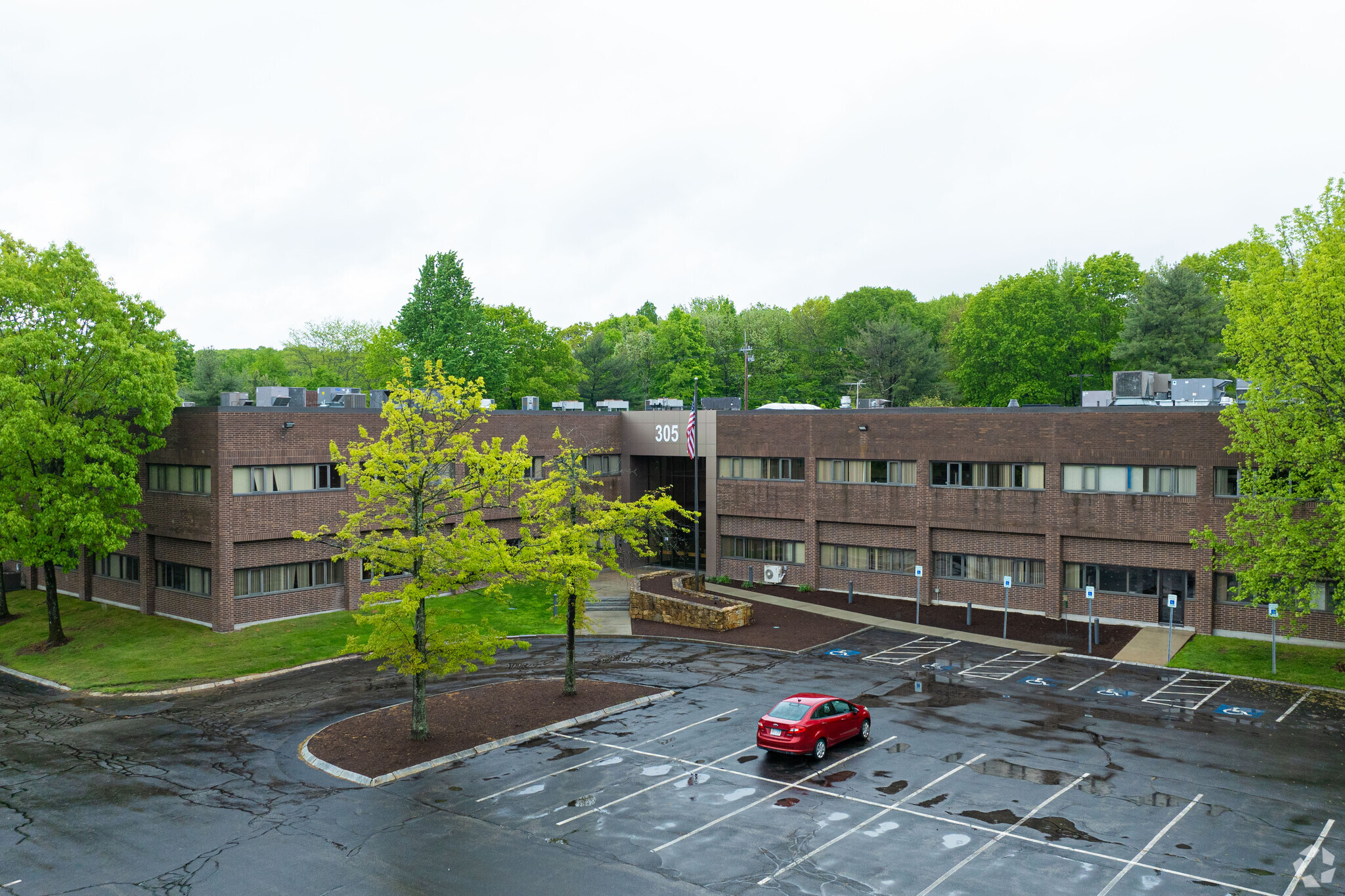 305 Foster St, Littleton, MA à vendre Photo principale- Image 1 de 1