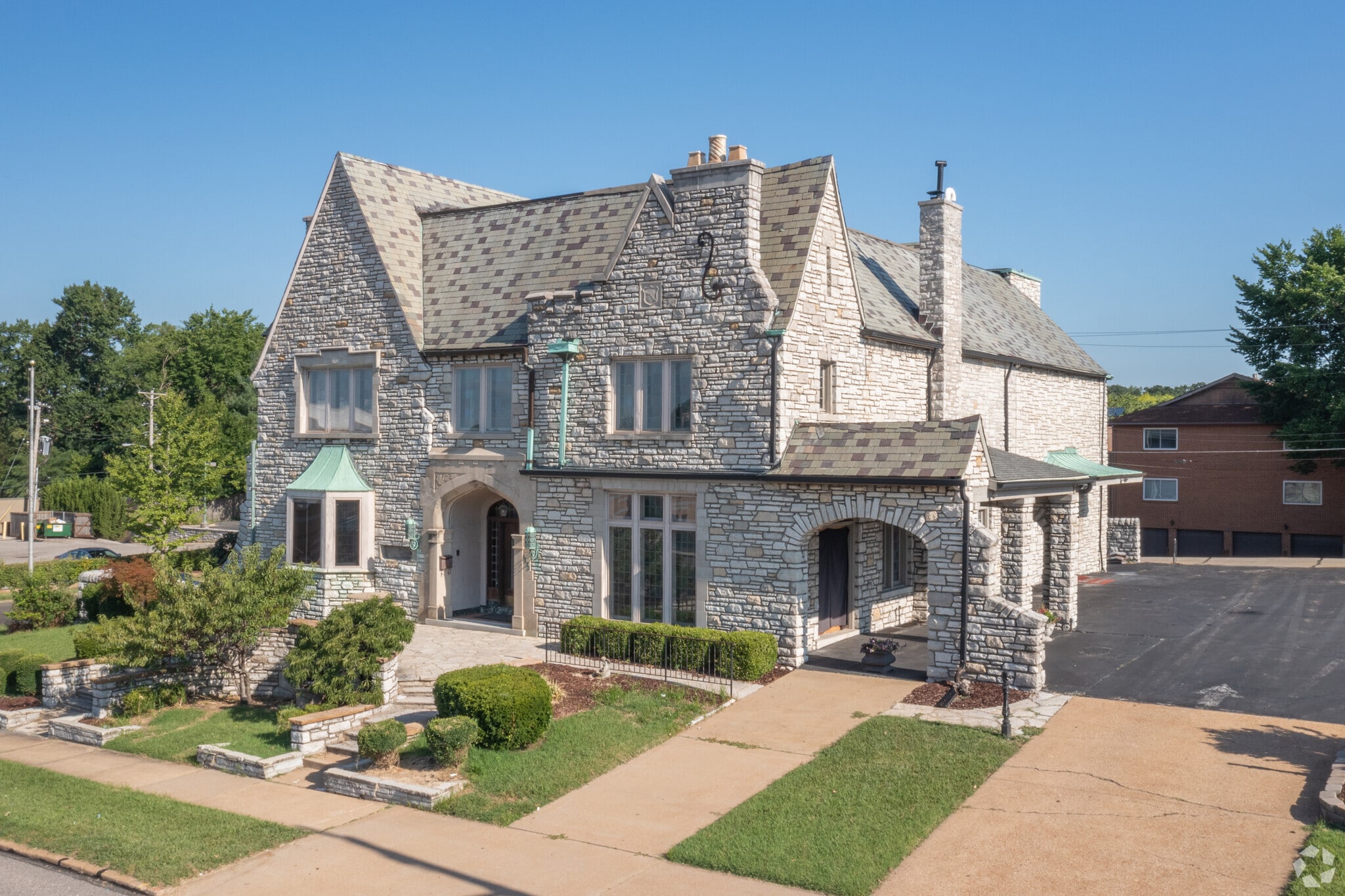 6633 Clayton Rd, Clayton, MO for lease Building Photo- Image 1 of 11