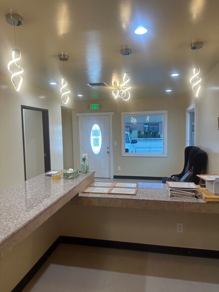 21617 Figueroa St, Carson, CA for sale - Building Photo - Image 2 of 15