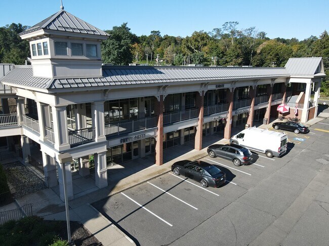 More details for 2 Daniels Farm Rd, Trumbull, CT - Office, Retail for Lease