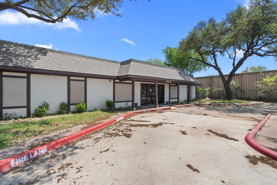 5620 Rowlett Rd, Rowlett, TX for sale - Building Photo - Image 1 of 34