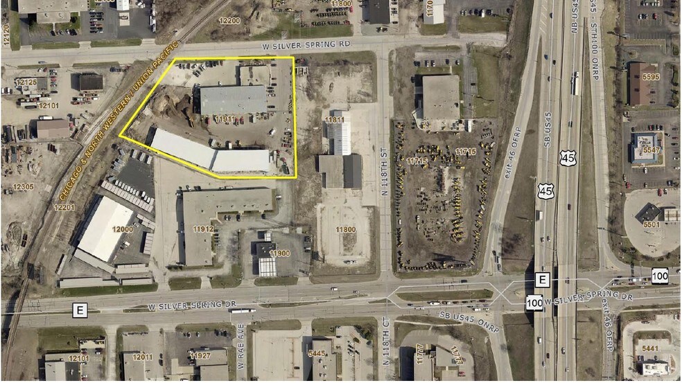 11911 W Silver Spring Rd, Milwaukee, WI à louer - Aérien - Image 3 de 4