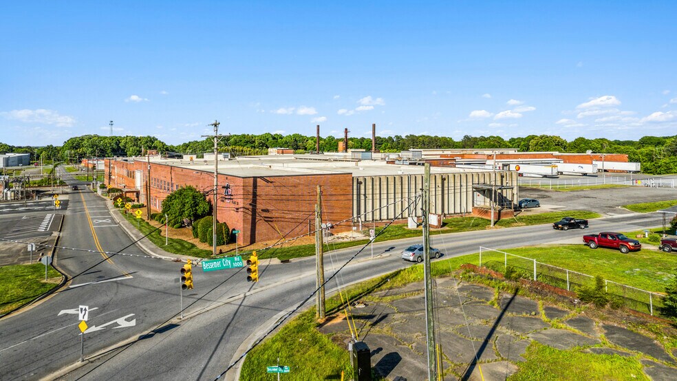1002 Jenkins Rd, Gastonia, NC for sale - Building Photo - Image 2 of 18