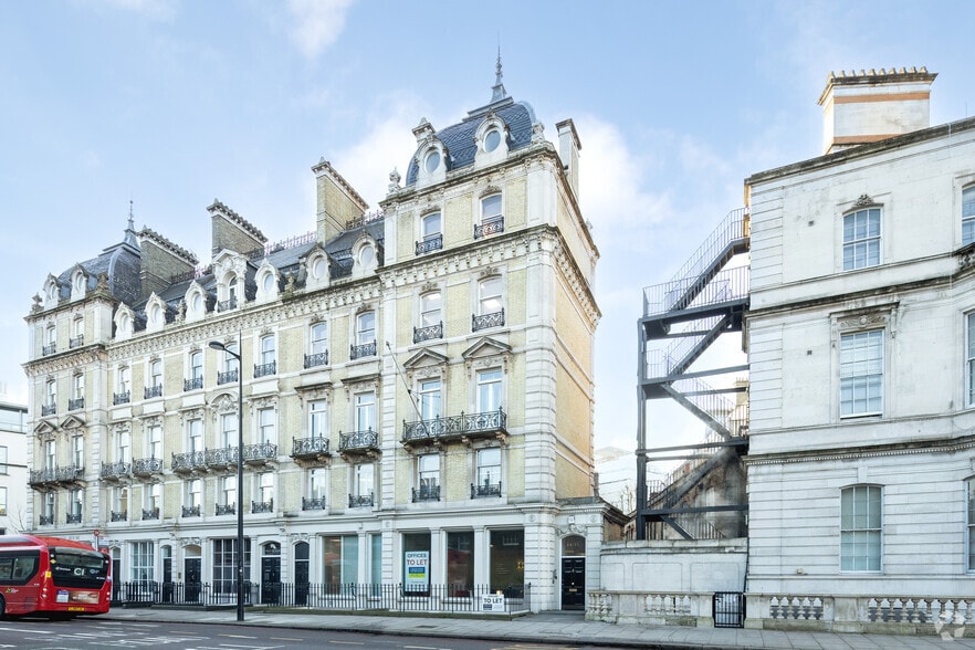 14-15 Lower Grosvenor Pl, London for lease - Building Photo - Image 2 of 2