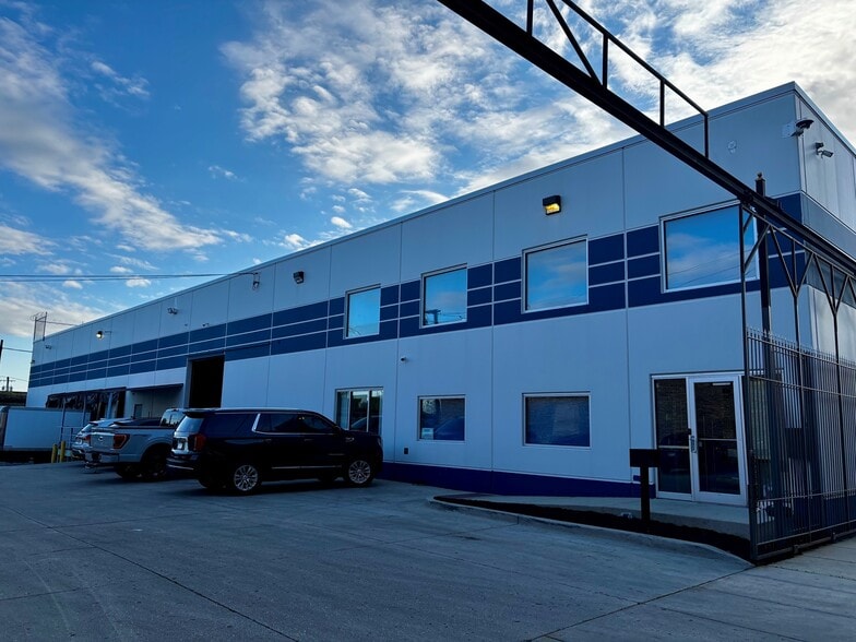 340 N Sacramento Blvd, Chicago, IL à louer - Photo du bâtiment - Image 3 de 9
