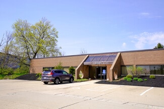 Plus de détails pour 4430-4438 Carver Woods Dr, Blue Ash, OH - Bureau à vendre