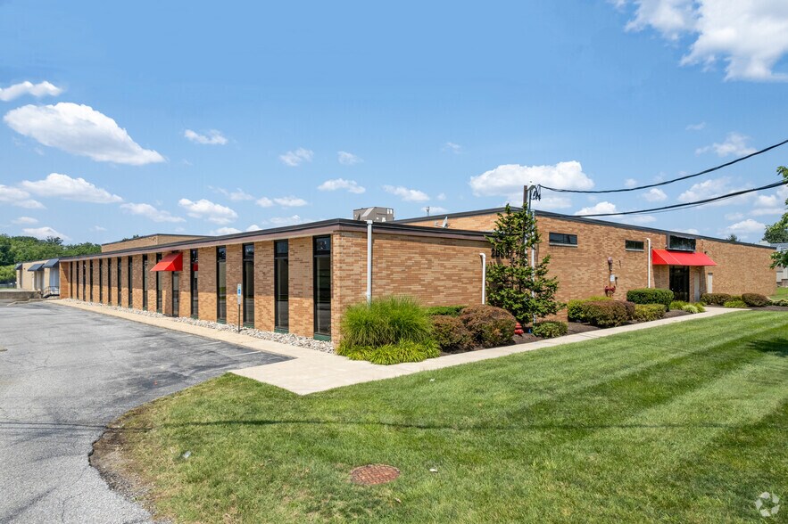 2080 Springdale Rd, Cherry Hill, NJ à louer - Photo du bâtiment - Image 1 de 9