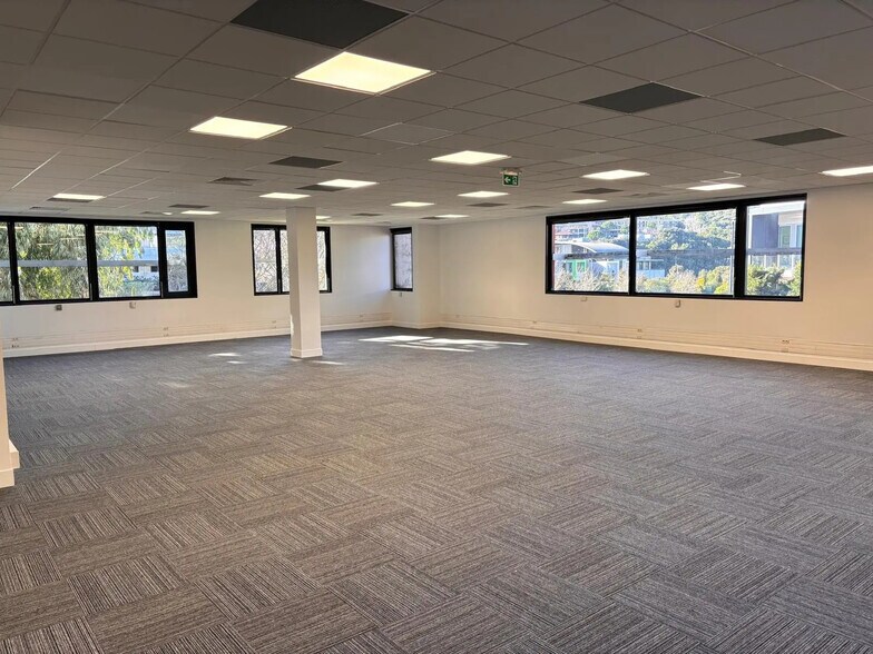 Office in Biot for sale - Interior Photo - Image 3 of 6