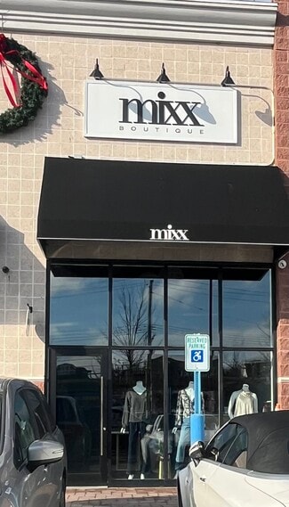 More details for 86-96 Page Ave, Staten Island, NY - Retail for Lease