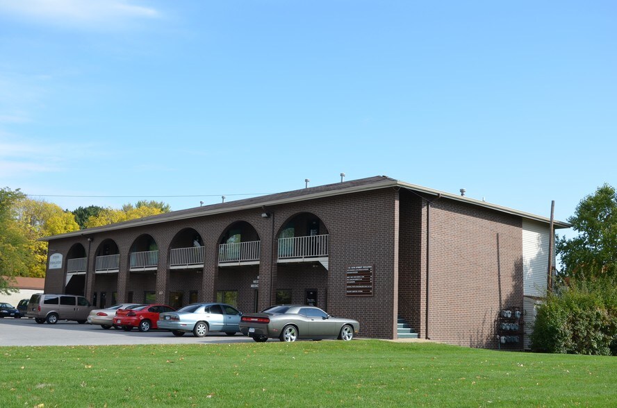 119 19th St, West Des Moines, IA à vendre - Photo du bâtiment - Image 1 de 1