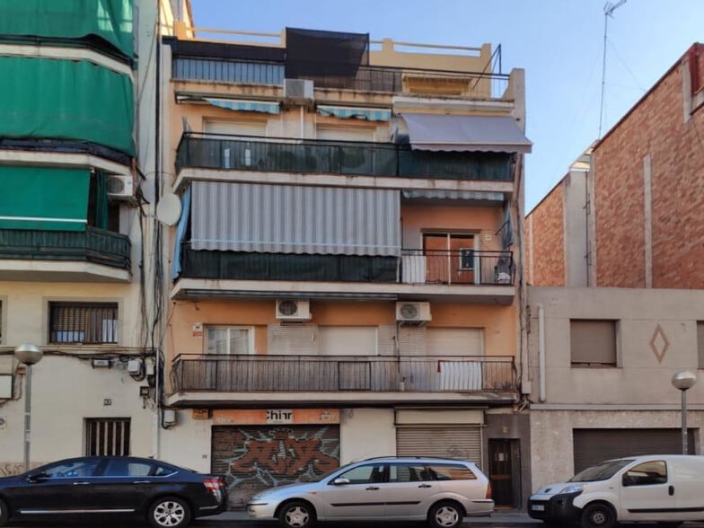 Multifamily in Badalona, Barcelona for sale - Primary Photo - Image 1 of 1