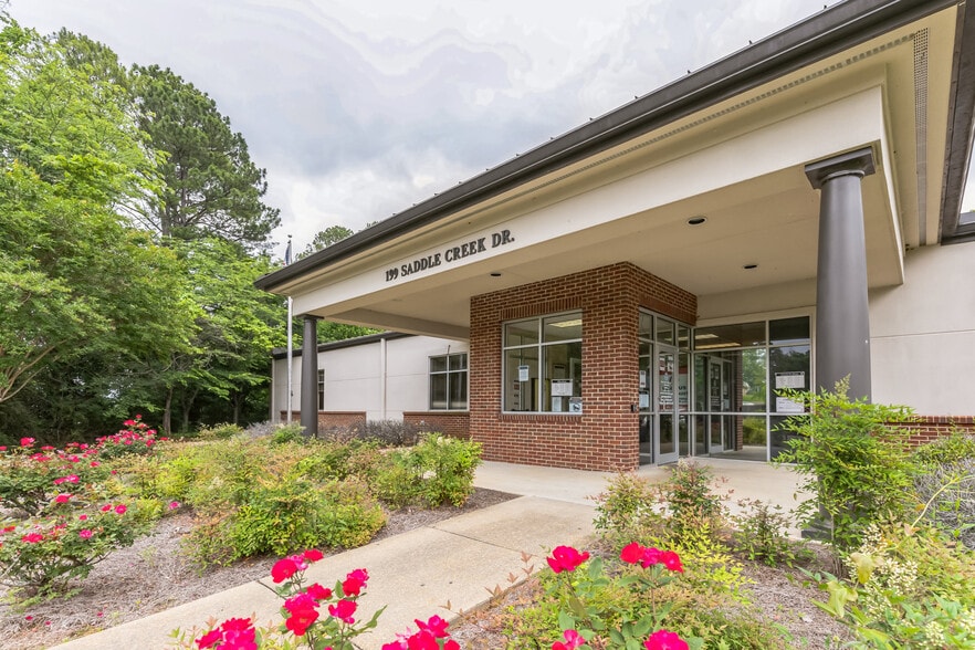 199 Saddle Creek Dr, Tupelo, MS for sale - Building Photo - Image 1 of 15