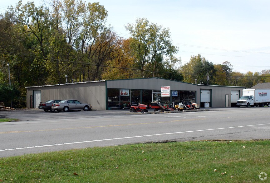 217 In-930, New Haven, IN à vendre - Photo principale - Image 2 de 12