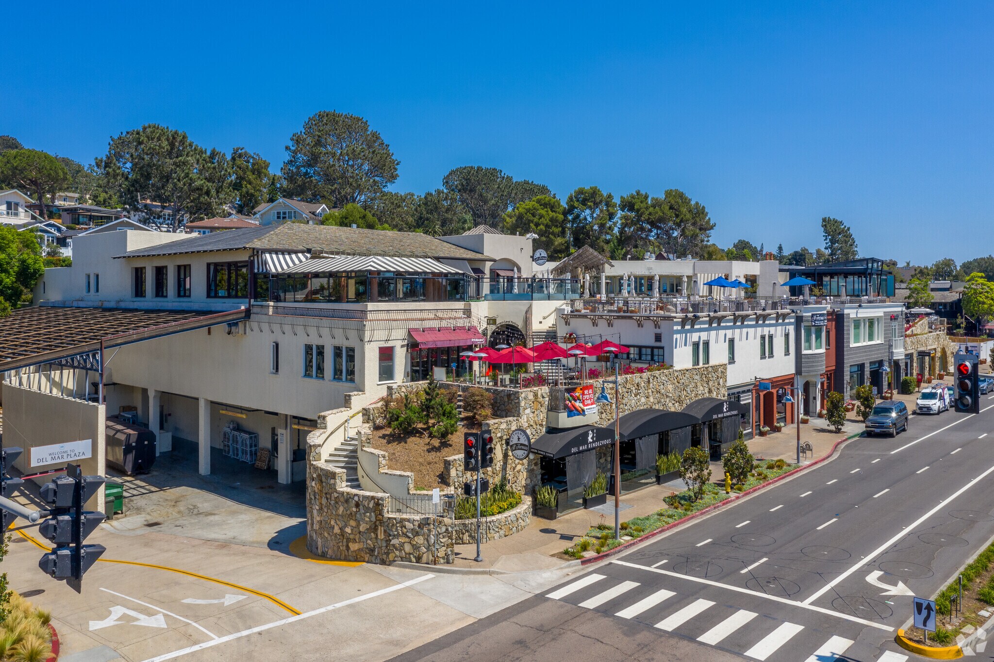 1555 Camino del Mar, Del Mar, CA à louer Photo principale- Image 1 de 13