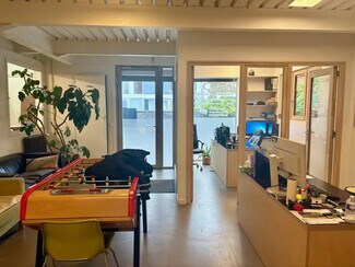 Plus de détails pour Commerce de détail à vendre