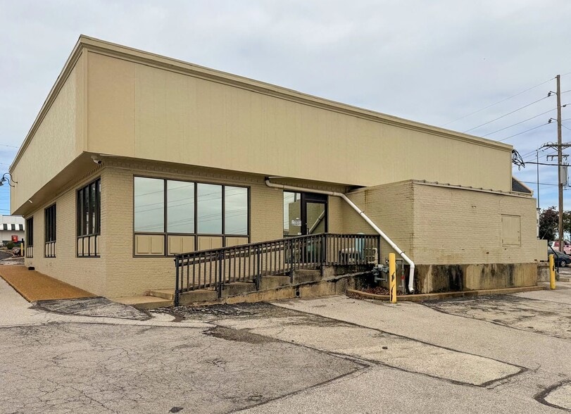 3594 N Lindbergh Blvd, Bridgeton, MO for lease - Building Photo - Image 3 of 4