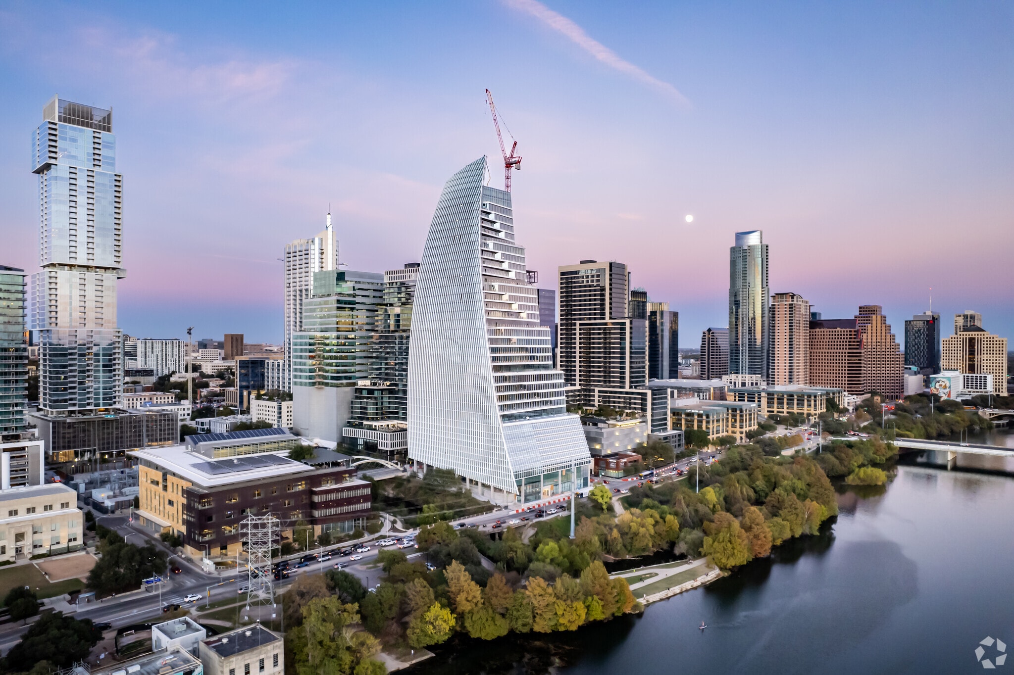 601 W 2nd St, Austin, TX for lease Primary Photo- Image 1 of 24