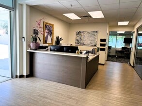 72120-72140 Magnesia Falls Dr, Rancho Mirage, CA for lease Interior Photo- Image 2 of 7