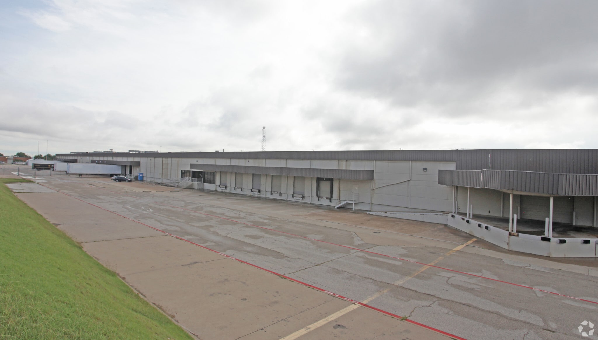 600 109th St, Arlington, TX for lease Primary Photo- Image 1 of 7