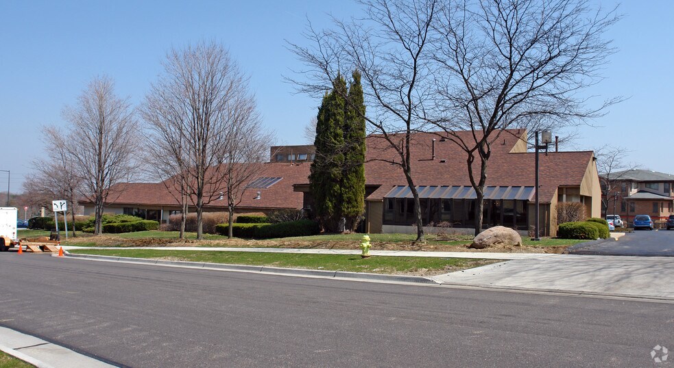 3500 W Market St, Akron, OH à vendre - Photo du bâtiment - Image 2 de 2