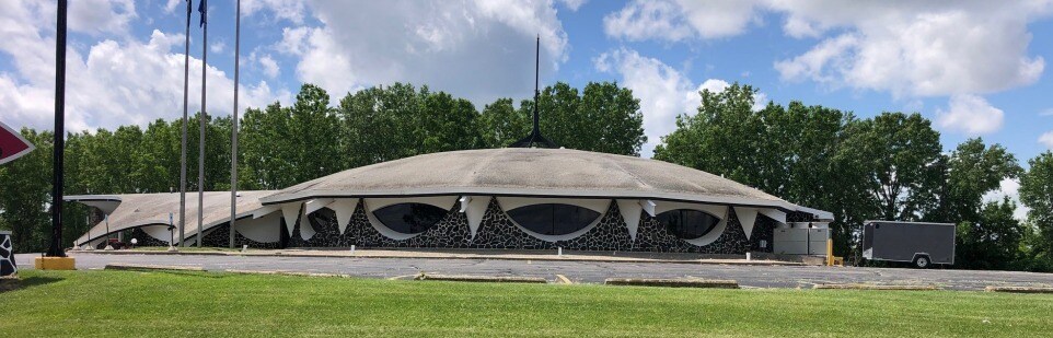 350 N Watertown St, Johnson Creek, WI à vendre - Photo du bâtiment - Image 1 de 12