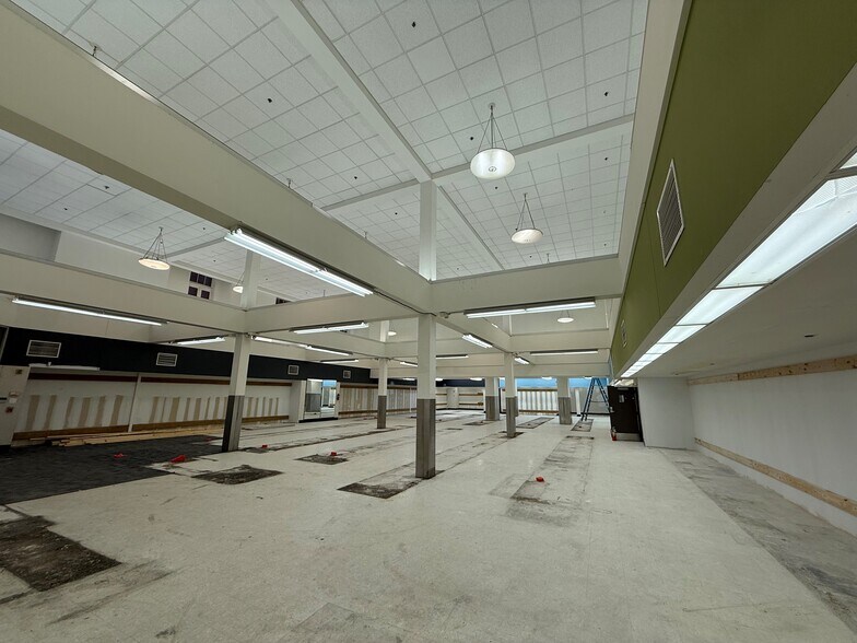 619 Decatur St, New Orleans, LA à louer - Photo du bâtiment - Image 3 de 5