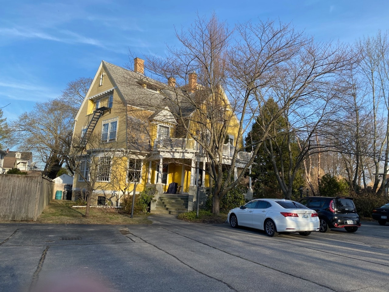 2144 Broad St, Cranston, RI for lease Primary Photo- Image 1 of 15