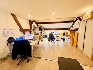 Plus de détails pour Bureau à louer