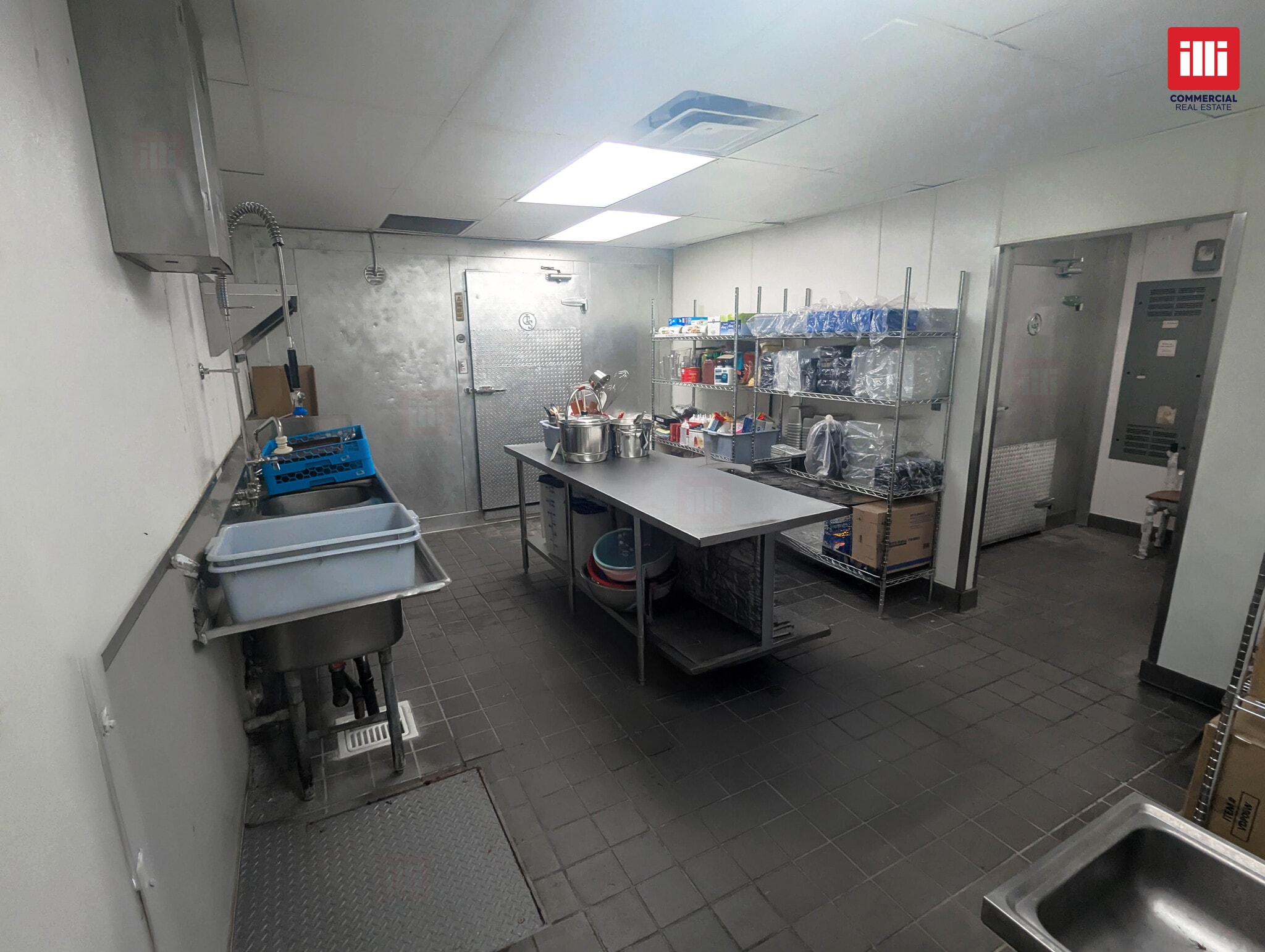 1219 N Atlantic Blvd, Alhambra, CA for lease Interior Photo- Image 1 of 6
