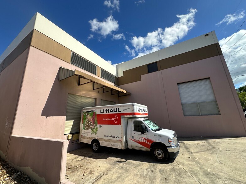 4428 Malaai St, Honolulu, HI à vendre - Photo du bâtiment - Image 2 de 7