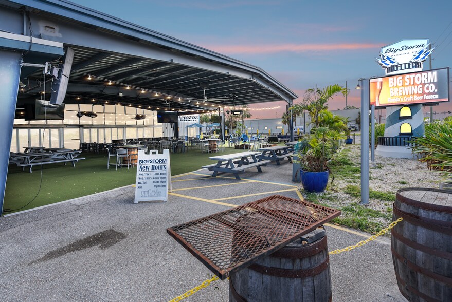 12707 N 49th St, Clearwater, FL for sale - Building Photo - Image 2 of 7