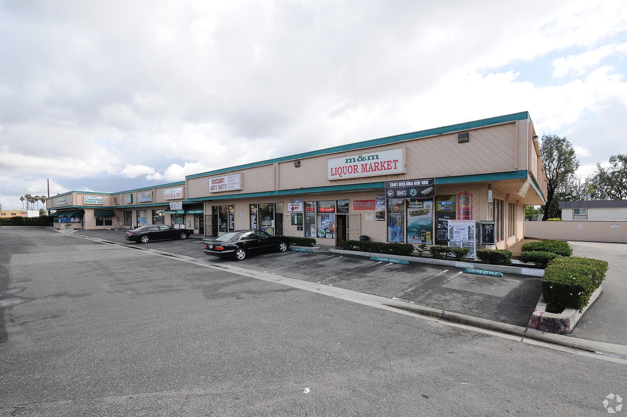 17296-17330 Beach Blvd, Huntington Beach, CA for sale Primary Photo- Image 1 of 7