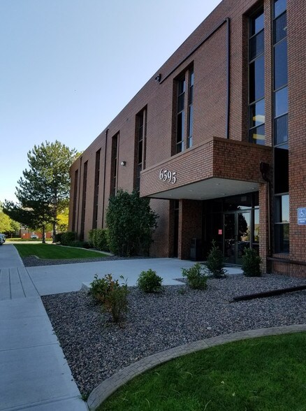 6595 S Dayton St, Greenwood Village, CO à louer - Autre - Image 2 de 9