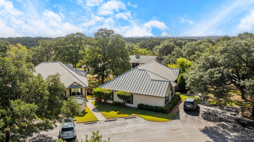 31320-1 W IH-10, Boerne, TX for sale - Building Photo - Image 2 of 14