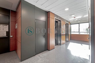 Calle Hermanos García Noblejas, 37 C, Madrid, Madrid for lease Lobby- Image 2 of 16