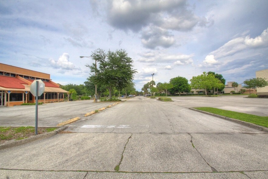 815 Herndon Ave, Orlando, FL à vendre - Photo du bâtiment - Image 3 de 4