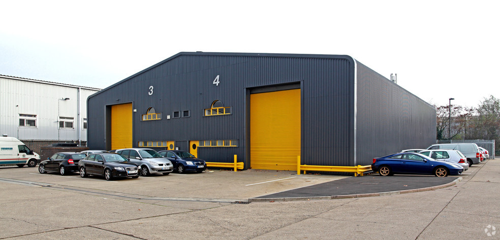 Suez Rd, Enfield for lease - Building Photo - Image 1 of 4