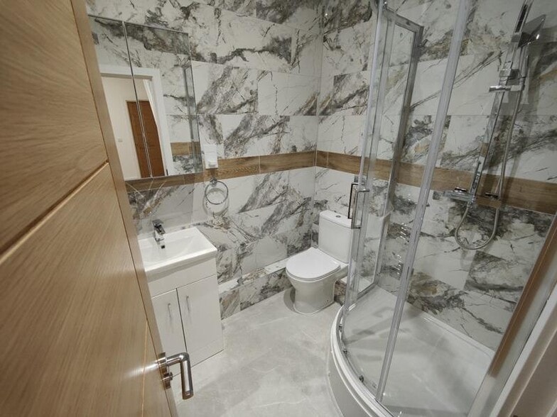 3 Paxton Pl, London for lease - Building Photo - Image 3 of 4