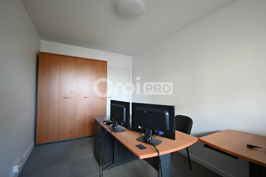 263 Route De Vienne, Vénissieux for sale - Interior Photo - Image 2 of 9
