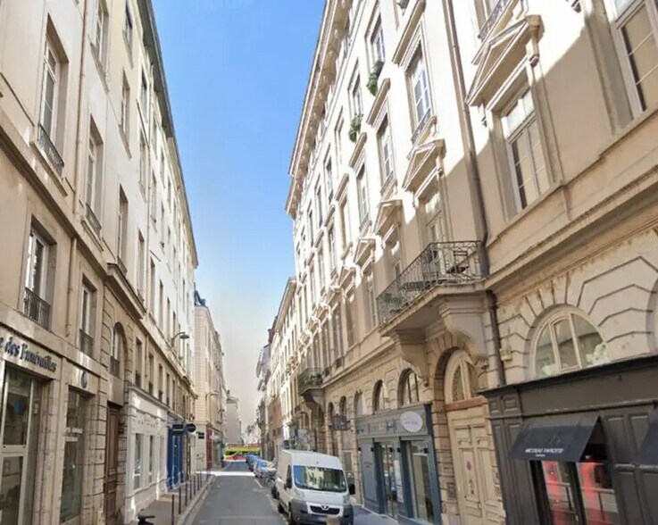 Bureau dans Lyon à louer - Photo du bâtiment - Image 1 de 7