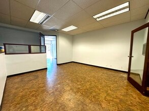 24372 Vanowen St, Canoga Park, CA for lease Interior Photo- Image 1 of 5