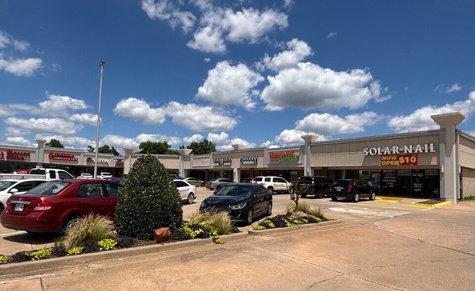 3200-3234 S Boulevard, Edmond, OK à louer - Photo du bâtiment - Image 2 de 3