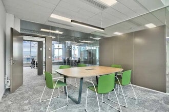 Office in Paris for lease Interior Photo- Image 1 of 11